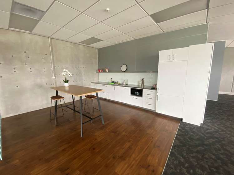 Bishop Dunn Place Flat Bush_5