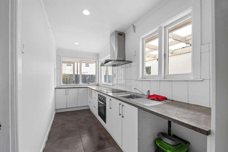 1220 New North Road Mount Albert_6