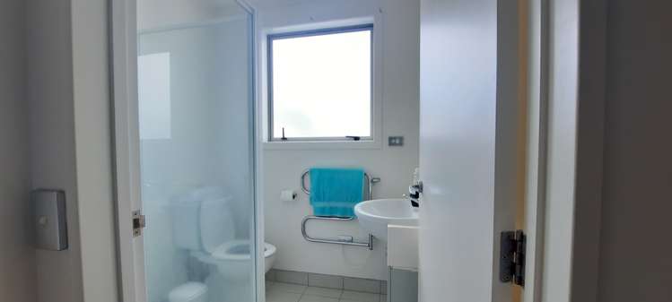 16/3 Wagener Place Mount Albert_6