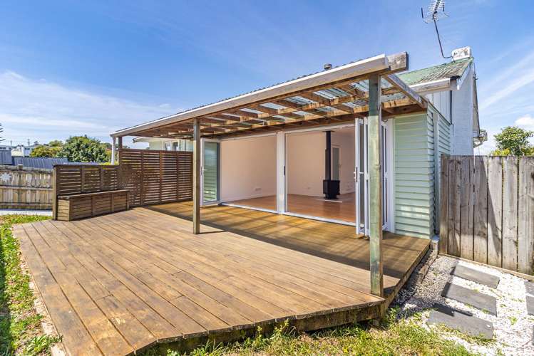 15 Stottholm Road Titirangi_1