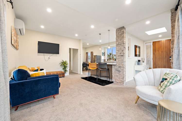 171 Breezes Road Aranui_3