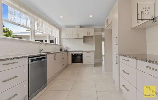 2B Adams Road Manurewa_1