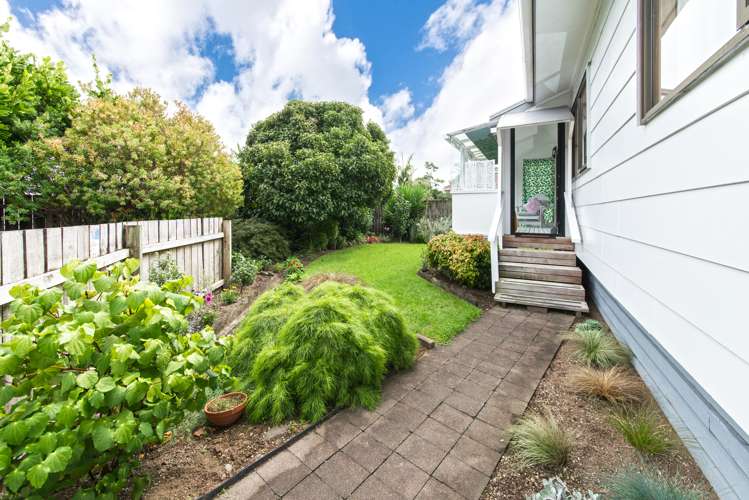 1/94 Beach Road Te Atatu Peninsula_11