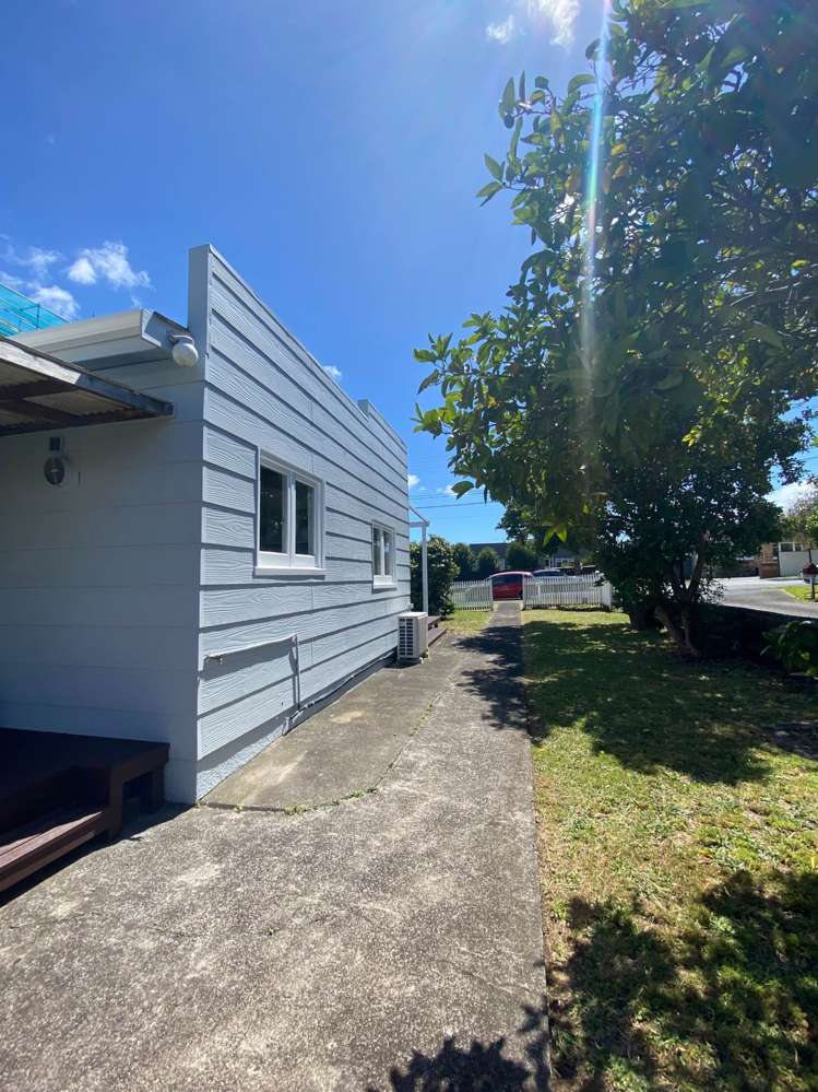 1/6 Thornton Road Milford_7