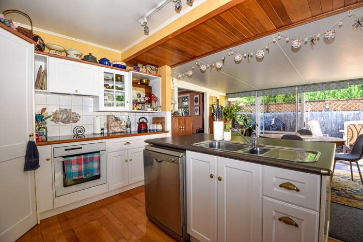 24 Armstrong Avenue Carterton_8