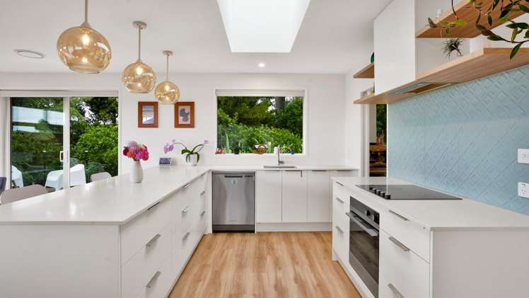 16 Atutahi Street Hurdon_2