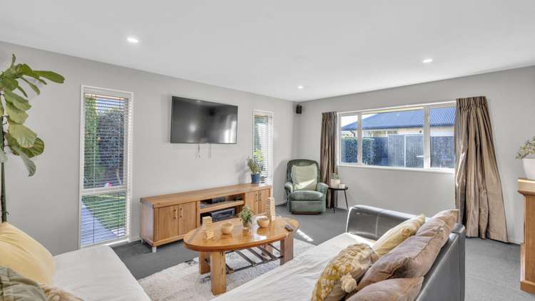 14 Bernice Crescent Yaldhurst_6
