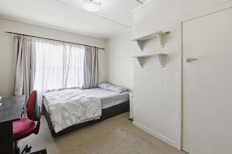 21 Russell Road Fairy Springs_7