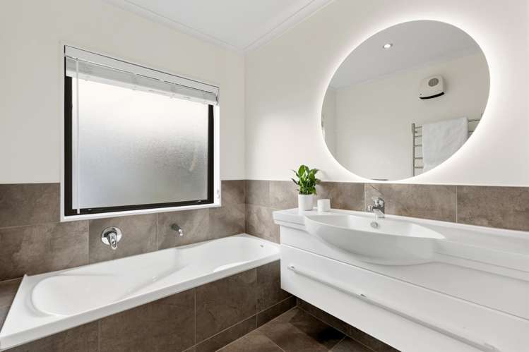 10 Erskine Street Lake Hayes Estate_11