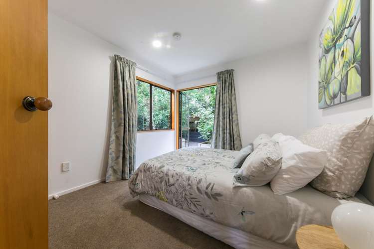 111 Woodlands Park Road Titirangi_8