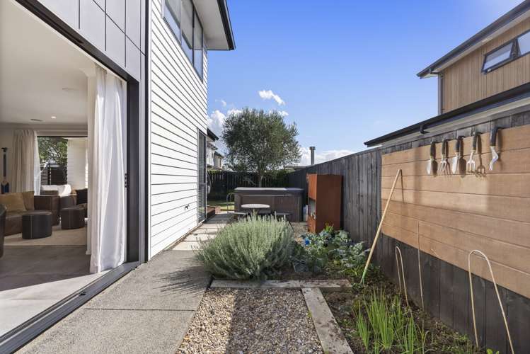 72 Constellation Avenue Beachlands_25