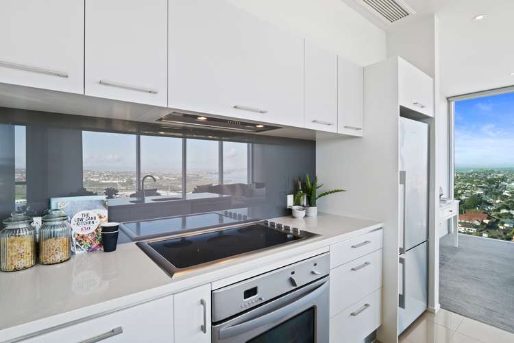 2003/3 Northcroft Street Takapuna_9