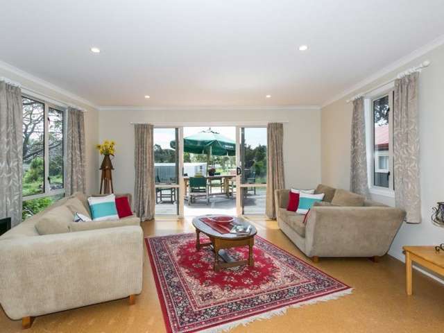 4 Harper Road Waimarama_1