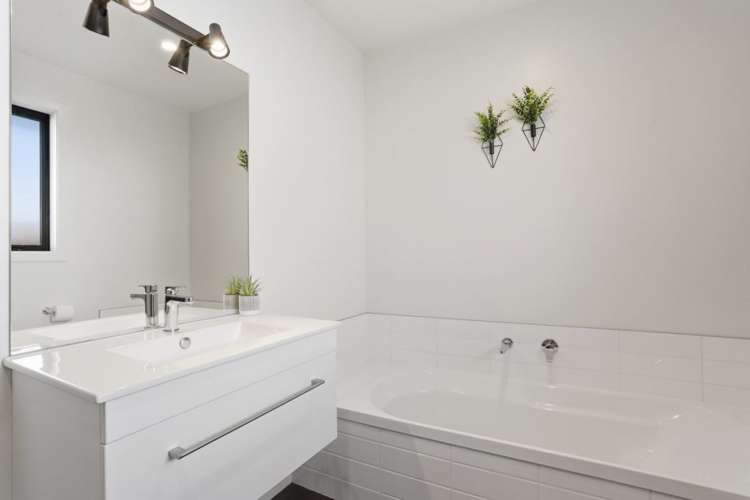 14 Northmoor Boulevard Rolleston_17
