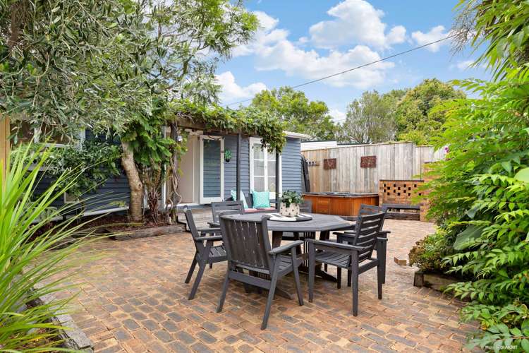 83 Atkinson Road Titirangi_12