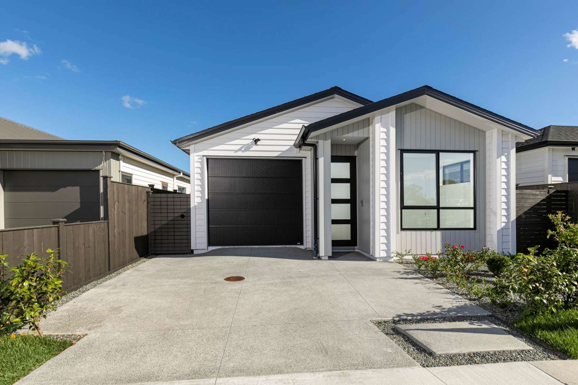 35 Matahae Crescent Wainui_0