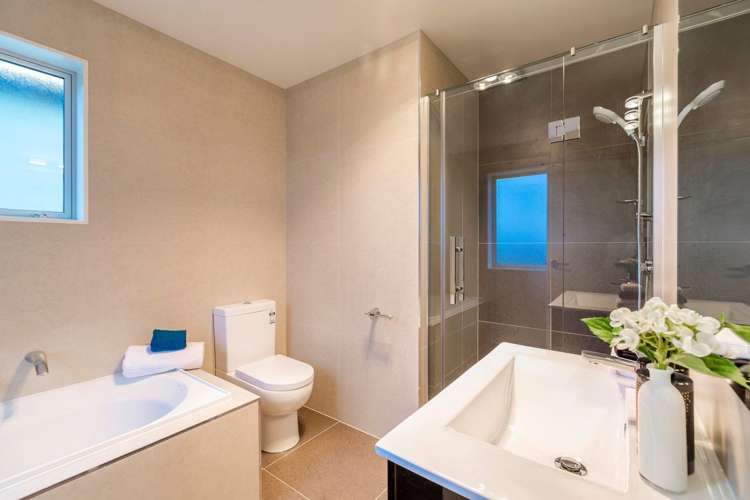 5 Laquinta Place Flat Bush_16