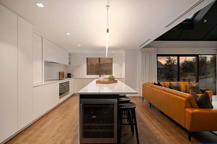 2 Appin Court Jacks Point_9