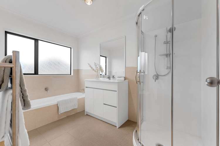 21 Heidi Crescent Flat Bush_13