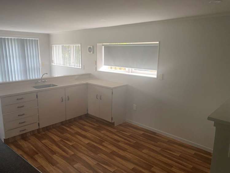 57 Beaumonts Way Manurewa_12