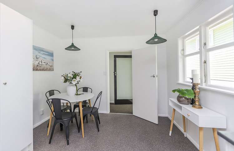 121 Tauhinu Road Miramar_6