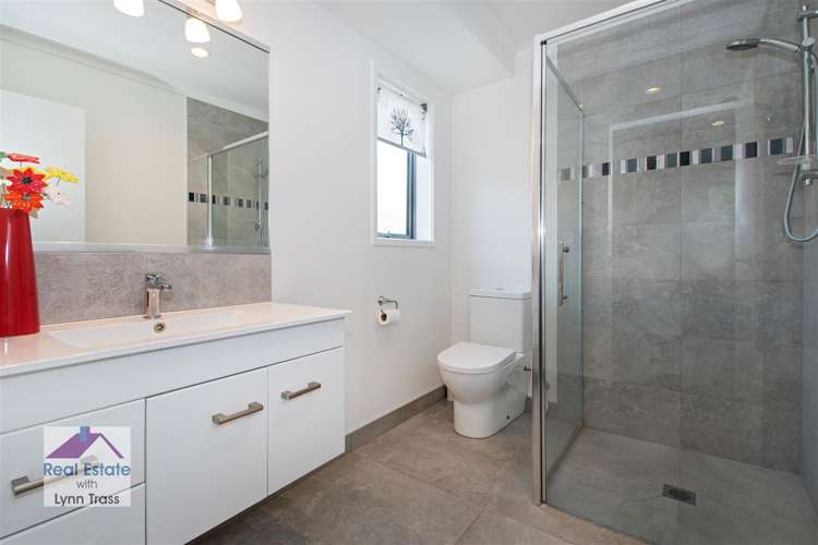 5 Rolling Stone Rise Tikipunga_9