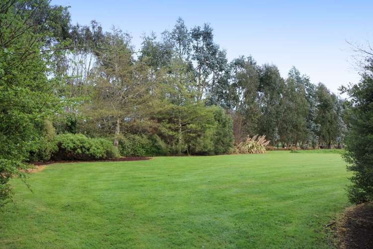 214 Findlay Road Ascot_9