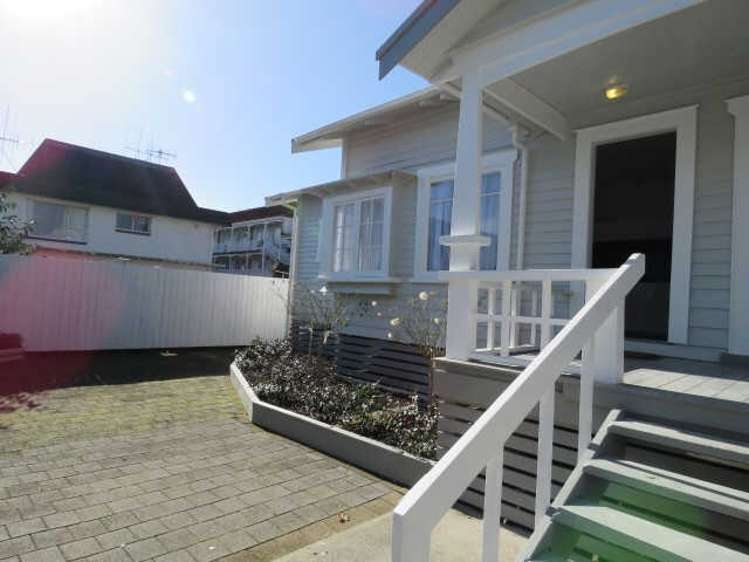 1/118B MacFarlane Street 1074_0