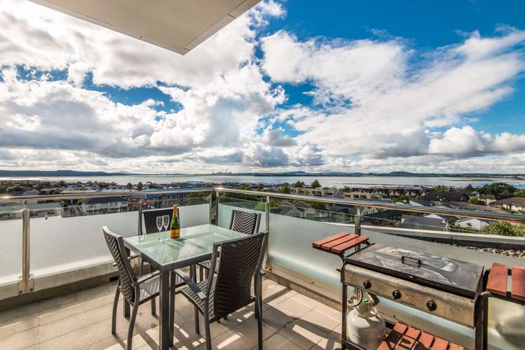 5e/84 Gunner Drive Te Atatu Peninsula_18