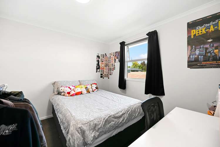 49 Chiefs Court Hamilton East_11