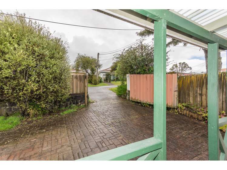 10 Godley Road Green Bay_10