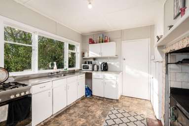 1062 Coast Road_3
