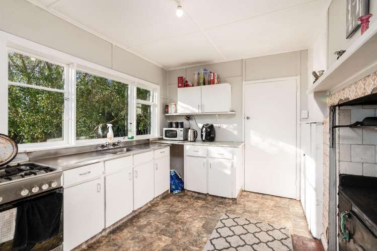 1062 Coast Road Karitane_3