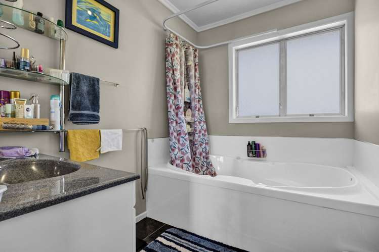 2/39 Awanui Street Merrilands_7