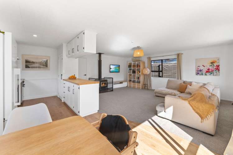 1a Lord Auckland Road Wakefield_9