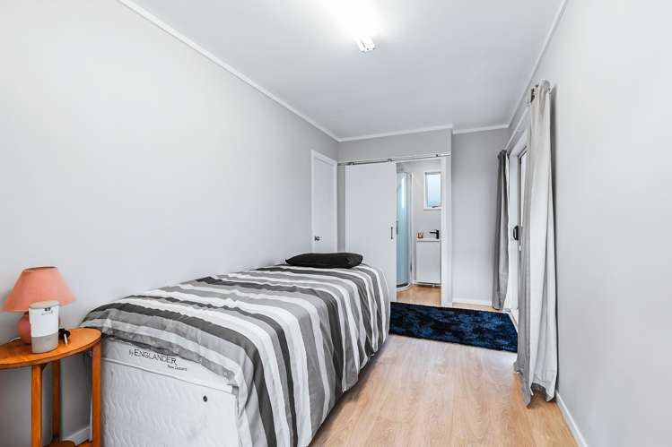 8 De La Mare Drive Leamington_20