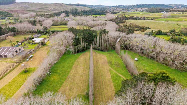 87 Croft Lane Riverhead_16