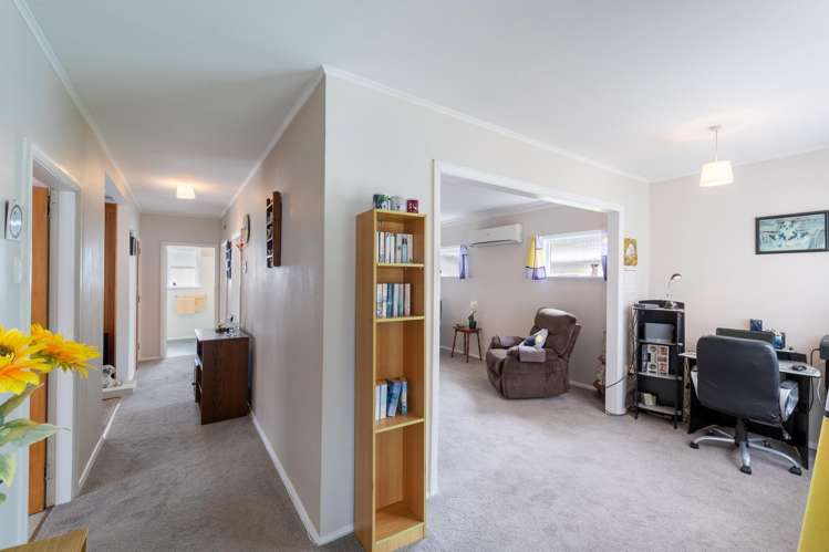 6 Willow Grove 11305_6