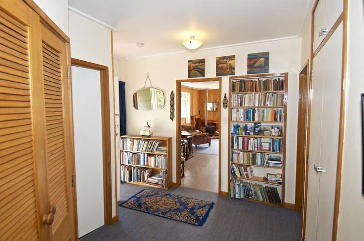 31 Tui Terrace Waipori Falls_17