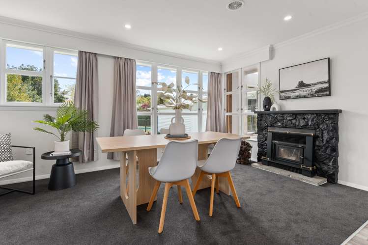 9 Armstrong Avenue Carterton_19