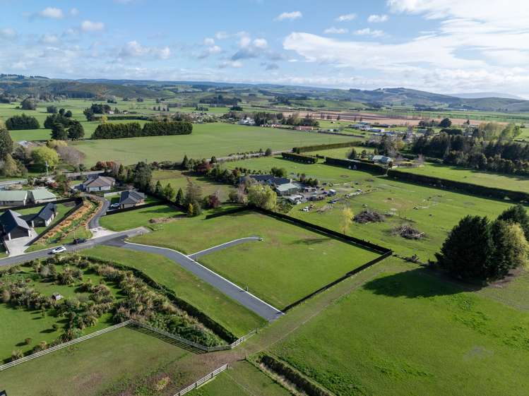 Constitution Avenue Milton_14