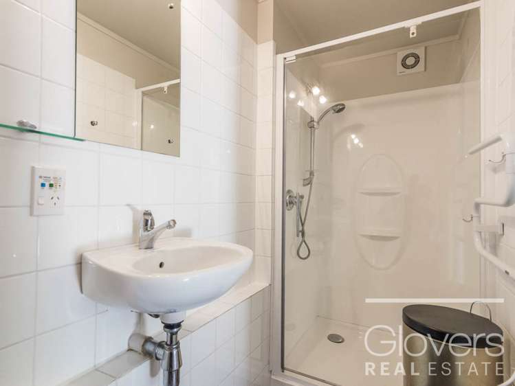 6 Brownie Road Laingholm_13