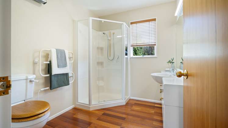 8 Parkham Drive Burnside_13