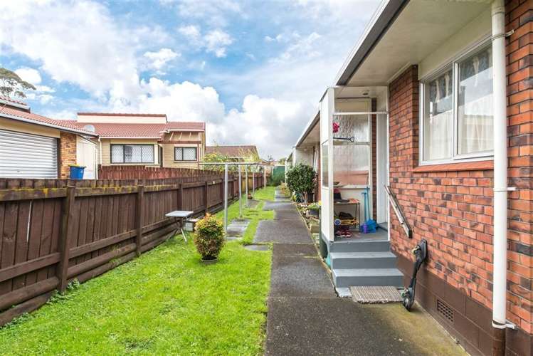 1/225 Edmonton Road Te Atatu South_17