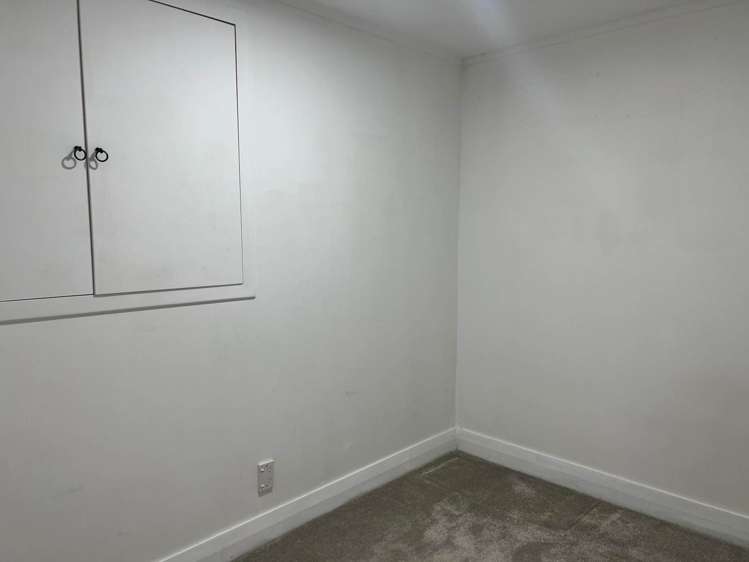 9 Golf Road New Lynn_9