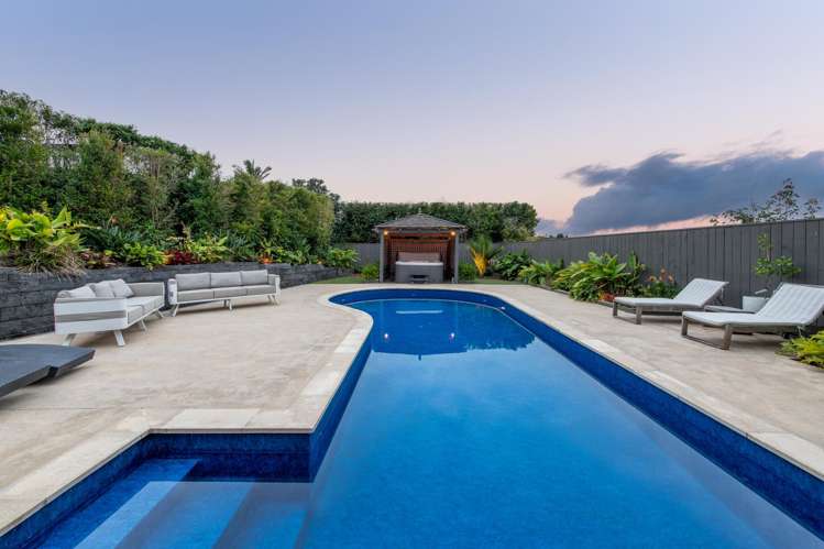 107 East Coast Road Castor Bay_6