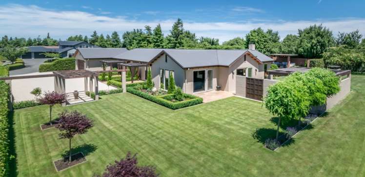 54 Oakgrove Drive Rangiora_1