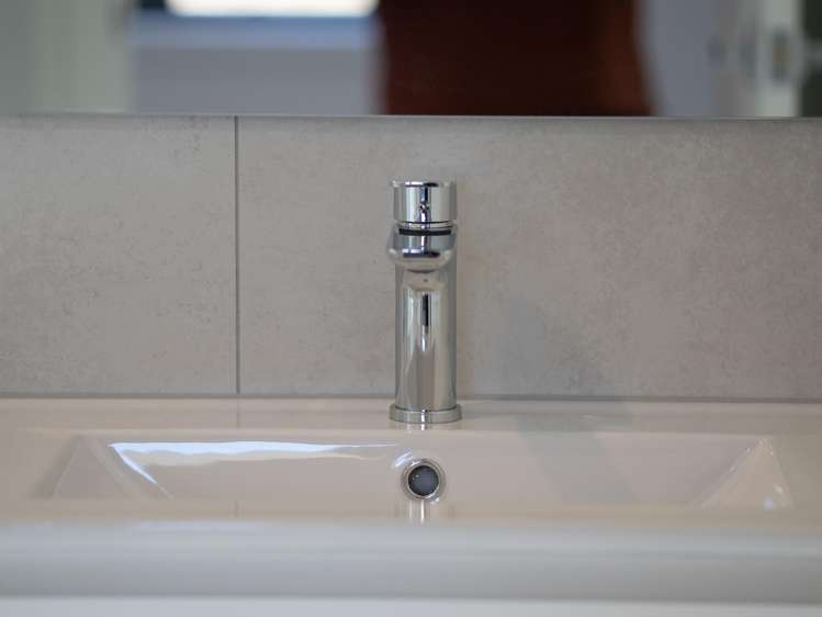 2/42 Ladeira Place Fitzroy_3