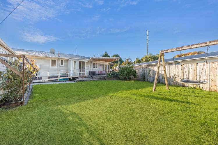 40 Southsea Crescent Silverdale_16