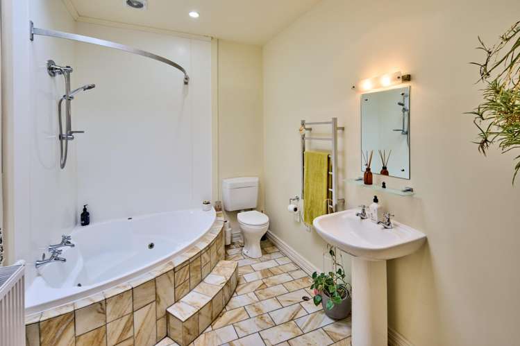362-364 Jackson Street Petone_17